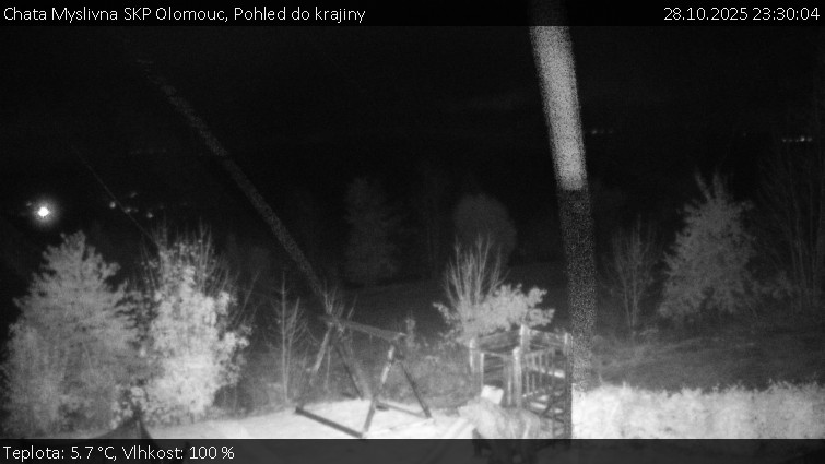 Chata Myslivna SKP Olomouc - Pohled do krajiny - 28.10.2025 v 23:30 Chata Myslivna SKP Olomouc - Pohled do krajiny - 28.10.2025 v 23:30