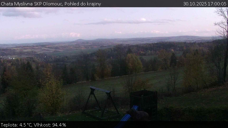 Chata Myslivna SKP Olomouc - Pohled do krajiny - 30.10.2025 v 17:00 Chata Myslivna SKP Olomouc - Pohled do krajiny - 30.10.2025 v 17:00