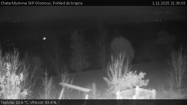 Chata Myslivna SKP Olomouc - Pohled do krajiny - 1.11.2025 v 21:30 Chata Myslivna SKP Olomouc - Pohled do krajiny - 1.11.2025 v 21:30
