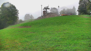 Skiareál Karolinka - Otočná kamera na sjezdovce - 7.10.2025 v 10:02 Skiareál Karolinka - Otočná kamera na sjezdovce - 7.10.2025 v 10:02