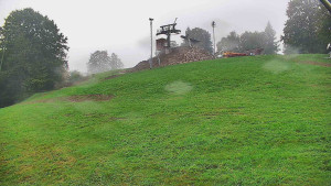 Skiareál Karolinka - Otočná kamera na sjezdovce - 7.10.2025 v 11:02 Skiareál Karolinka - Otočná kamera na sjezdovce - 7.10.2025 v 11:02