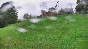 Skiareál Karolinka - Otočná kamera na sjezdovce - 7.10.2025 v 17:02 Skiareál Karolinka - Otočná kamera na sjezdovce - 7.10.2025 v 17:02