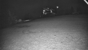 Skiareál Karolinka - Otočná kamera na sjezdovce - 14.11.2025 v 04:55 Skiareál Karolinka - Otočná kamera na sjezdovce - 14.11.2025 v 04:55