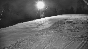 Skiareál Karolinka - Otočná kamera na sjezdovce - 5.12.2025 v 00:45 Skiareál Karolinka - Otočná kamera na sjezdovce - 5.12.2025 v 00:45