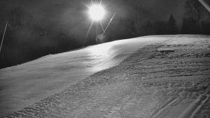 Skiareál Karolinka - Otočná kamera na sjezdovce - 5.12.2025 v 06:50 Skiareál Karolinka - Otočná kamera na sjezdovce - 5.12.2025 v 06:50