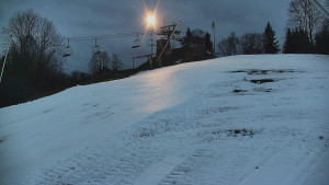 Skiareál Karolinka - Otočná kamera na sjezdovce - 5.12.2025 v 07:25 Skiareál Karolinka - Otočná kamera na sjezdovce - 5.12.2025 v 07:25