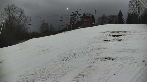 Skiareál Karolinka - Otočná kamera na sjezdovce - 5.12.2025 v 08:45 Skiareál Karolinka - Otočná kamera na sjezdovce - 5.12.2025 v 08:45