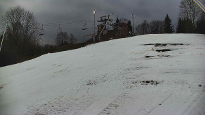 Skiareál Karolinka - Otočná kamera na sjezdovce - 5.12.2025 v 09:35 Skiareál Karolinka - Otočná kamera na sjezdovce - 5.12.2025 v 09:35