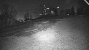 Skiareál Karolinka - Otočná kamera na sjezdovce - 13.12.2025 v 06:05 Skiareál Karolinka - Otočná kamera na sjezdovce - 13.12.2025 v 06:05