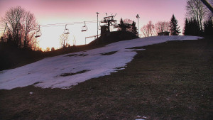 Skiareál Karolinka - Otočná kamera na sjezdovce - 13.12.2025 v 07:02 Skiareál Karolinka - Otočná kamera na sjezdovce - 13.12.2025 v 07:02