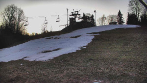 Skiareál Karolinka - Otočná kamera na sjezdovce - 13.12.2025 v 07:20 Skiareál Karolinka - Otočná kamera na sjezdovce - 13.12.2025 v 07:20