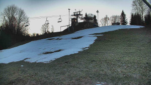 Skiareál Karolinka - Otočná kamera na sjezdovce - 13.12.2025 v 08:15 Skiareál Karolinka - Otočná kamera na sjezdovce - 13.12.2025 v 08:15