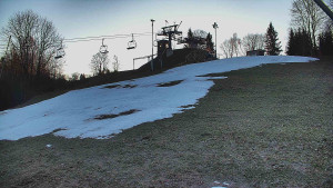 Skiareál Karolinka - Otočná kamera na sjezdovce - 13.12.2025 v 08:25 Skiareál Karolinka - Otočná kamera na sjezdovce - 13.12.2025 v 08:25