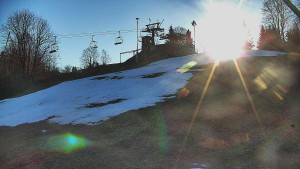 Skiareál Karolinka - Otočná kamera na sjezdovce - 13.12.2025 v 09:15 Skiareál Karolinka - Otočná kamera na sjezdovce - 13.12.2025 v 09:15