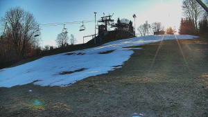 Skiareál Karolinka - Otočná kamera na sjezdovce - 13.12.2025 v 09:32 Skiareál Karolinka - Otočná kamera na sjezdovce - 13.12.2025 v 09:32