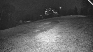 Skiareál Karolinka - Otočná kamera na sjezdovce - 19.12.2025 v 06:35 Skiareál Karolinka - Otočná kamera na sjezdovce - 19.12.2025 v 06:35