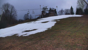 Skiareál Karolinka - Otočná kamera na sjezdovce - 19.12.2025 v 07:20 Skiareál Karolinka - Otočná kamera na sjezdovce - 19.12.2025 v 07:20