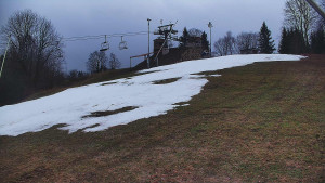Skiareál Karolinka - Otočná kamera na sjezdovce - 19.12.2025 v 07:25 Skiareál Karolinka - Otočná kamera na sjezdovce - 19.12.2025 v 07:25