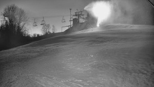 Skiareál Karolinka - Otočná kamera na sjezdovce - 25.12.2025 v 06:50 Skiareál Karolinka - Otočná kamera na sjezdovce - 25.12.2025 v 06:50