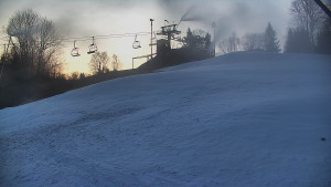 Skiareál Karolinka - Otočná kamera na sjezdovce - 25.12.2025 v 07:32 Skiareál Karolinka - Otočná kamera na sjezdovce - 25.12.2025 v 07:32