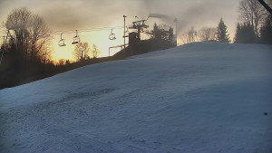 Skiareál Karolinka - Otočná kamera na sjezdovce - 25.12.2025 v 08:02 Skiareál Karolinka - Otočná kamera na sjezdovce - 25.12.2025 v 08:02