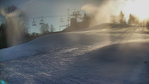 Skiareál Karolinka - Otočná kamera na sjezdovce - 25.12.2025 v 10:20 Skiareál Karolinka - Otočná kamera na sjezdovce - 25.12.2025 v 10:20