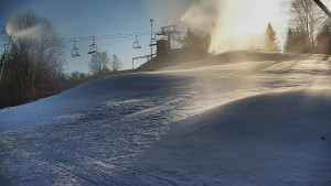 Skiareál Karolinka - Otočná kamera na sjezdovce - 25.12.2025 v 10:40 Skiareál Karolinka - Otočná kamera na sjezdovce - 25.12.2025 v 10:40