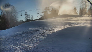 Skiareál Karolinka - Otočná kamera na sjezdovce - 25.12.2025 v 10:45 Skiareál Karolinka - Otočná kamera na sjezdovce - 25.12.2025 v 10:45