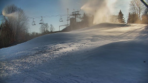 Skiareál Karolinka - Otočná kamera na sjezdovce - 25.12.2025 v 11:05 Skiareál Karolinka - Otočná kamera na sjezdovce - 25.12.2025 v 11:05