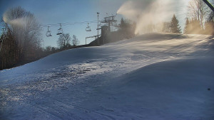 Skiareál Karolinka - Otočná kamera na sjezdovce - 25.12.2025 v 11:10 Skiareál Karolinka - Otočná kamera na sjezdovce - 25.12.2025 v 11:10