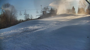 Skiareál Karolinka - Otočná kamera na sjezdovce - 25.12.2025 v 11:32 Skiareál Karolinka - Otočná kamera na sjezdovce - 25.12.2025 v 11:32