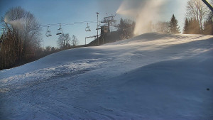 Skiareál Karolinka - Otočná kamera na sjezdovce - 25.12.2025 v 11:35 Skiareál Karolinka - Otočná kamera na sjezdovce - 25.12.2025 v 11:35