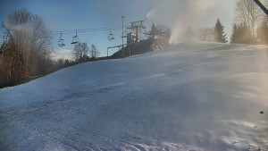 Skiareál Karolinka - Otočná kamera na sjezdovce - 25.12.2025 v 12:32 Skiareál Karolinka - Otočná kamera na sjezdovce - 25.12.2025 v 12:32