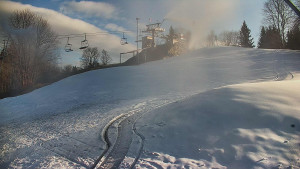 Skiareál Karolinka - Otočná kamera na sjezdovce - 25.12.2025 v 13:10 Skiareál Karolinka - Otočná kamera na sjezdovce - 25.12.2025 v 13:10