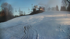 Skiareál Karolinka - Otočná kamera na sjezdovce - 25.12.2025 v 14:35 Skiareál Karolinka - Otočná kamera na sjezdovce - 25.12.2025 v 14:35