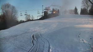 Skiareál Karolinka - Otočná kamera na sjezdovce - 25.12.2025 v 14:45 Skiareál Karolinka - Otočná kamera na sjezdovce - 25.12.2025 v 14:45