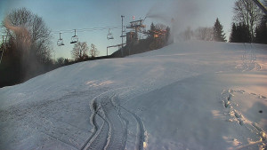 Skiareál Karolinka - Otočná kamera na sjezdovce - 25.12.2025 v 15:02 Skiareál Karolinka - Otočná kamera na sjezdovce - 25.12.2025 v 15:02