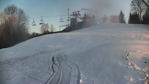 Skiareál Karolinka - Otočná kamera na sjezdovce - 25.12.2025 v 15:05 Skiareál Karolinka - Otočná kamera na sjezdovce - 25.12.2025 v 15:05