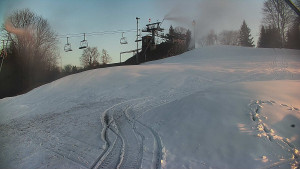 Skiareál Karolinka - Otočná kamera na sjezdovce - 25.12.2025 v 15:15 Skiareál Karolinka - Otočná kamera na sjezdovce - 25.12.2025 v 15:15