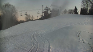 Skiareál Karolinka - Otočná kamera na sjezdovce - 25.12.2025 v 15:50 Skiareál Karolinka - Otočná kamera na sjezdovce - 25.12.2025 v 15:50