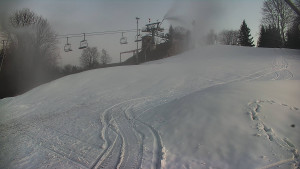 Skiareál Karolinka - Otočná kamera na sjezdovce - 25.12.2025 v 16:05 Skiareál Karolinka - Otočná kamera na sjezdovce - 25.12.2025 v 16:05