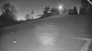 Skiareál Karolinka - Otočná kamera na sjezdovce - 12.1.2026 v 06:40 Skiareál Karolinka - Otočná kamera na sjezdovce - 12.1.2026 v 06:40