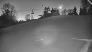 Skiareál Karolinka - Otočná kamera na sjezdovce - 12.1.2026 v 06:45 Skiareál Karolinka - Otočná kamera na sjezdovce - 12.1.2026 v 06:45