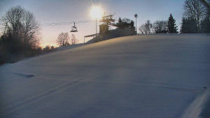 Skiareál Karolinka - Otočná kamera na sjezdovce - 12.1.2026 v 07:05 Skiareál Karolinka - Otočná kamera na sjezdovce - 12.1.2026 v 07:05