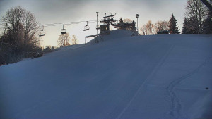 Skiareál Karolinka - Otočná kamera na sjezdovce - 12.1.2026 v 08:25 Skiareál Karolinka - Otočná kamera na sjezdovce - 12.1.2026 v 08:25