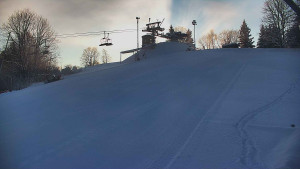 Skiareál Karolinka - Otočná kamera na sjezdovce - 12.1.2026 v 08:35 Skiareál Karolinka - Otočná kamera na sjezdovce - 12.1.2026 v 08:35