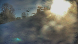 Skiareál Karolinka - Otočná kamera na sjezdovce - 12.1.2026 v 09:35 Skiareál Karolinka - Otočná kamera na sjezdovce - 12.1.2026 v 09:35