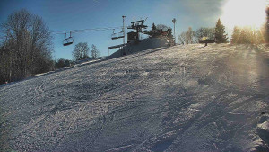 Skiareál Karolinka - Otočná kamera na sjezdovce - 12.1.2026 v 10:20 Skiareál Karolinka - Otočná kamera na sjezdovce - 12.1.2026 v 10:20