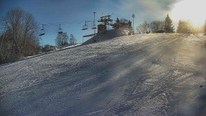 Skiareál Karolinka - Otočná kamera na sjezdovce - 12.1.2026 v 10:35 Skiareál Karolinka - Otočná kamera na sjezdovce - 12.1.2026 v 10:35