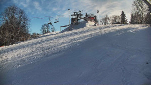 Skiareál Karolinka - Otočná kamera na sjezdovce - 12.1.2026 v 11:25 Skiareál Karolinka - Otočná kamera na sjezdovce - 12.1.2026 v 11:25